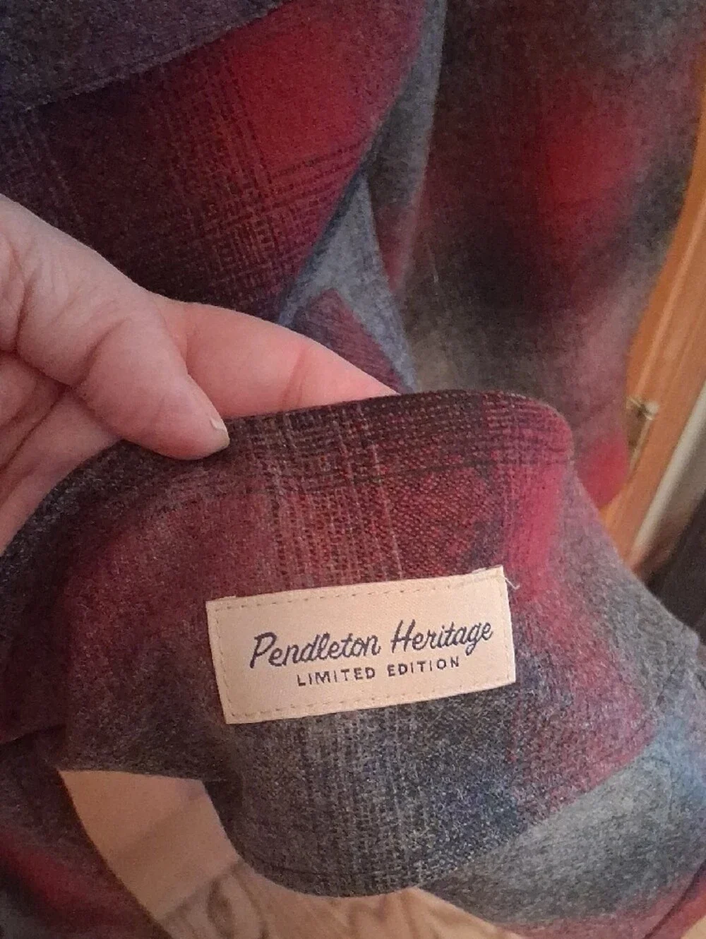 Pendleton Men's Plaid Shirt Jacket in Red and Gray